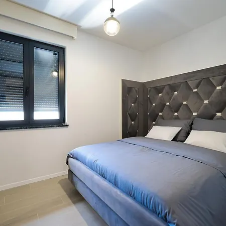 Palace Apartman Sukosan