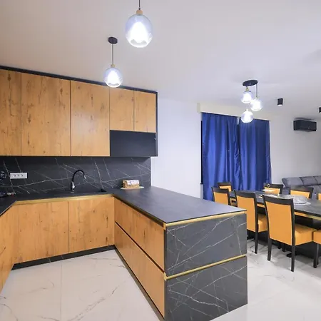 Palace Apartman *